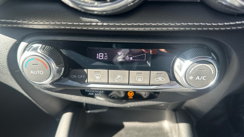 Nissan Juke 1.0 DiG-T 114 N-Connecta 5dr Petrol Hatchback